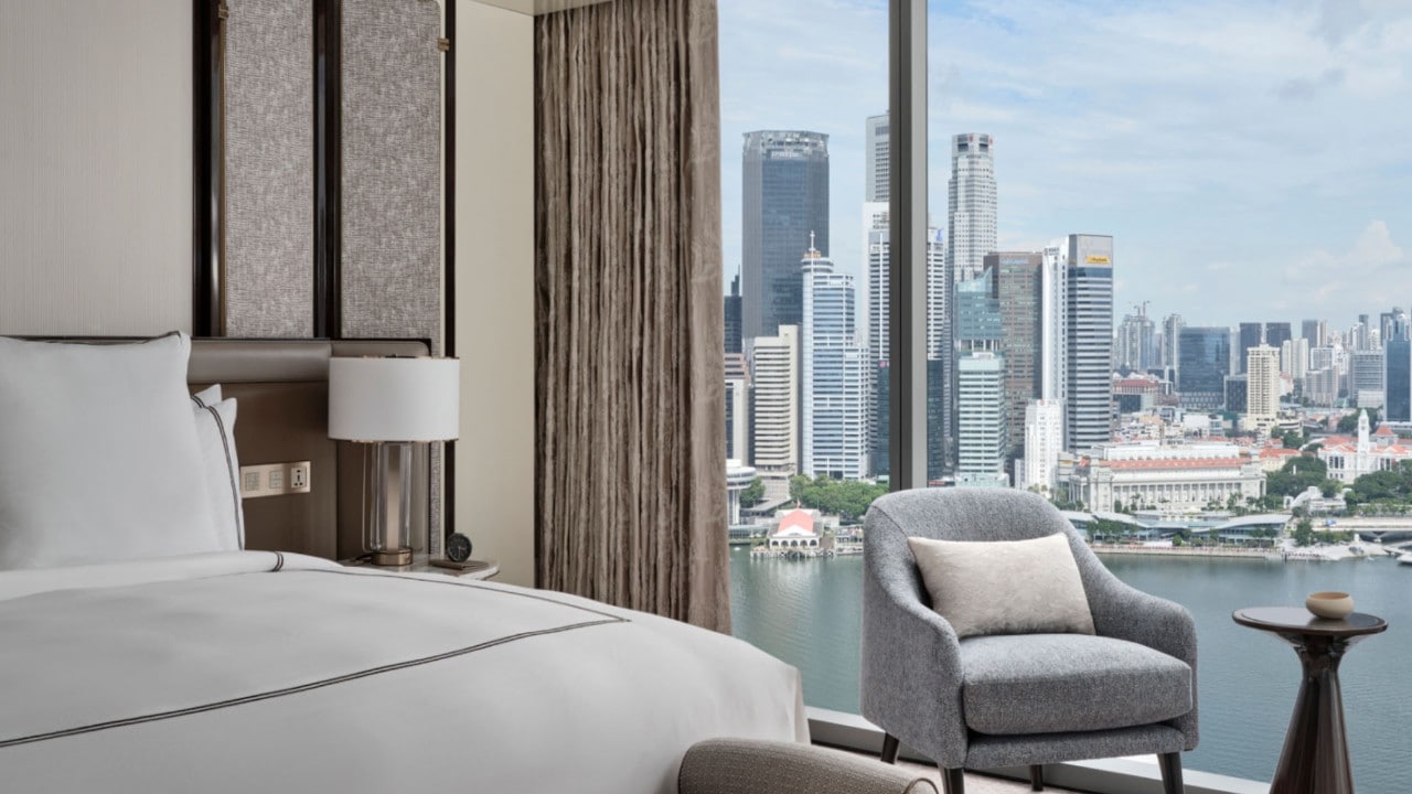 Luxury suite with city view