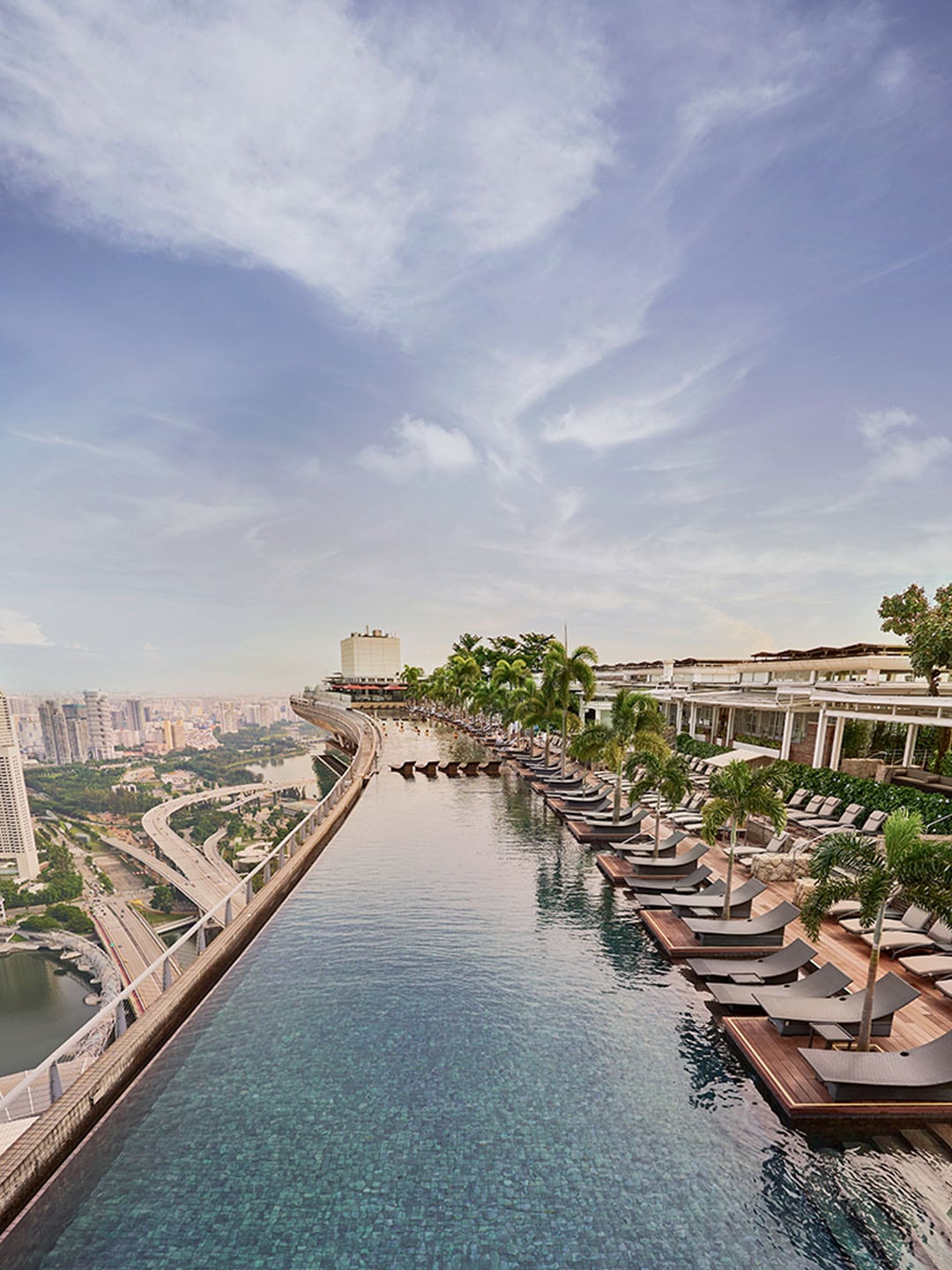  Infinity Pool at Marina Bay Sands, a Luxury Resort Destination in Singapore