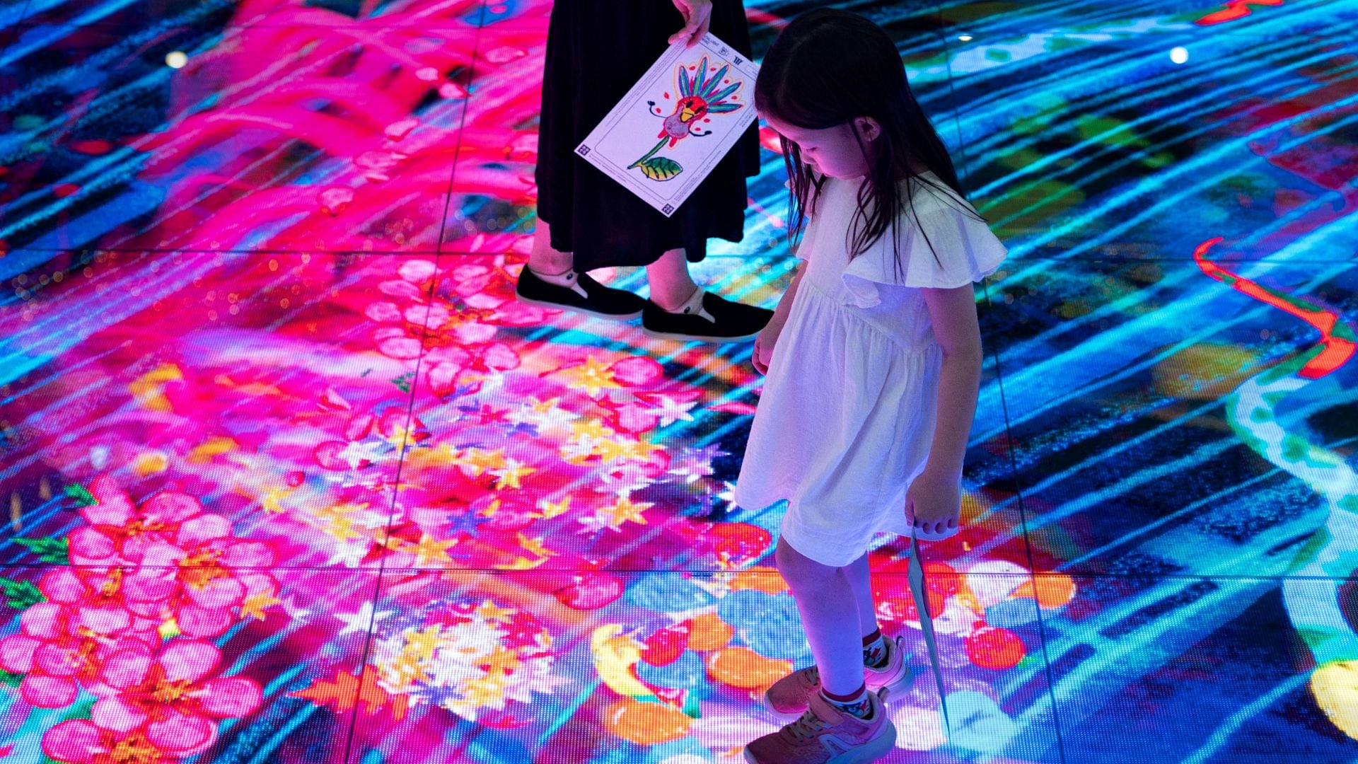 Digital Light Canvas By Teamlab