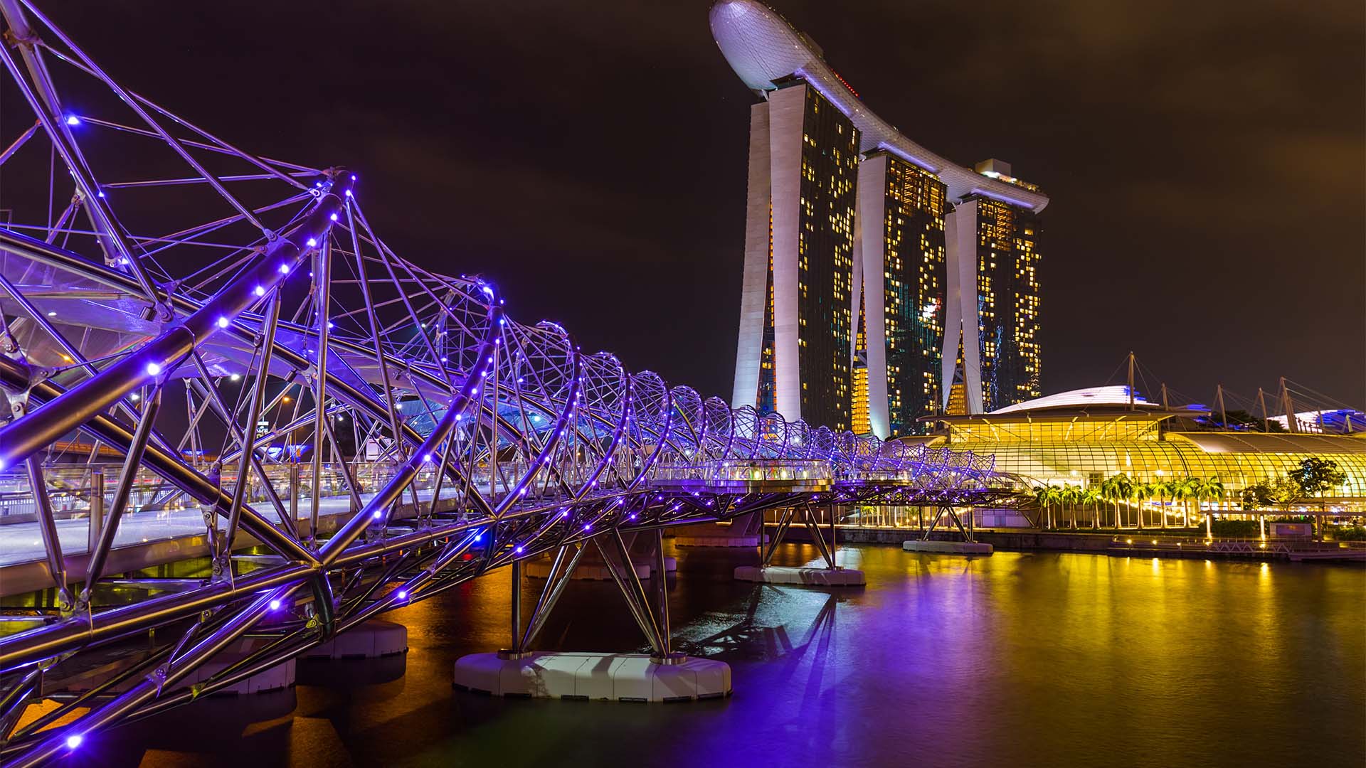 Helix Bridge, the longest pedestrian bridge in Singapore with a unique DNA-like structure