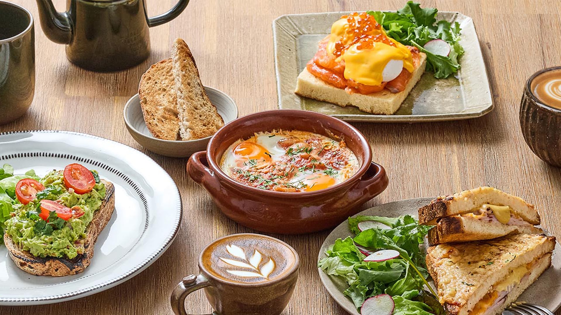 Toast and sandwiches for brunch from Café Nesuto, one of the best brunch cafes in Singapore