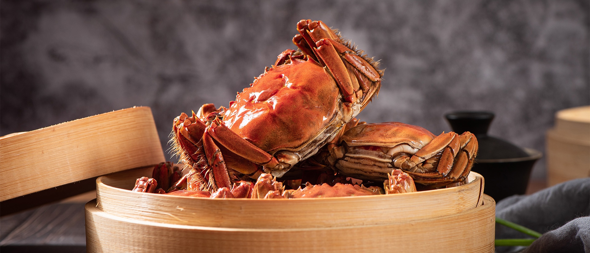 Restaurants to find the best male and female hairy crabs in Singapore