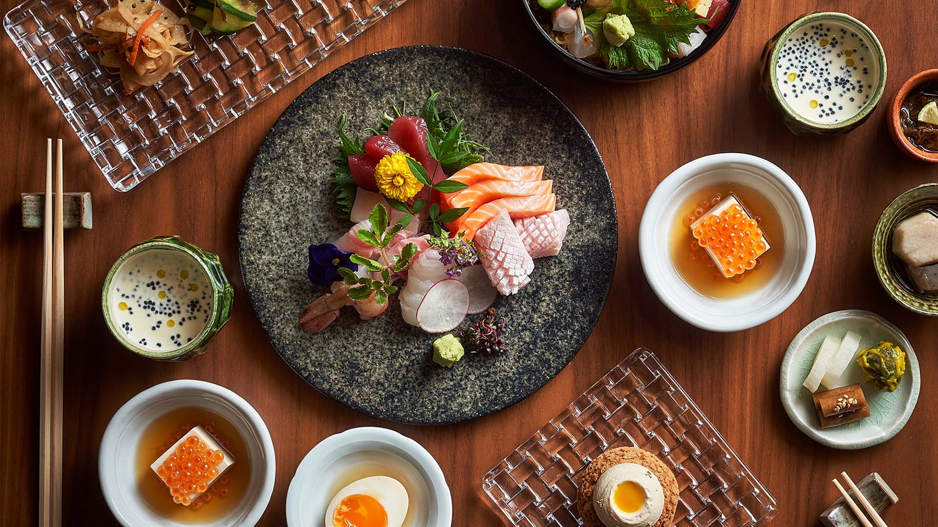 Deluxe set lunch at Wakuda, a sushi omakase restaurant in Singapore