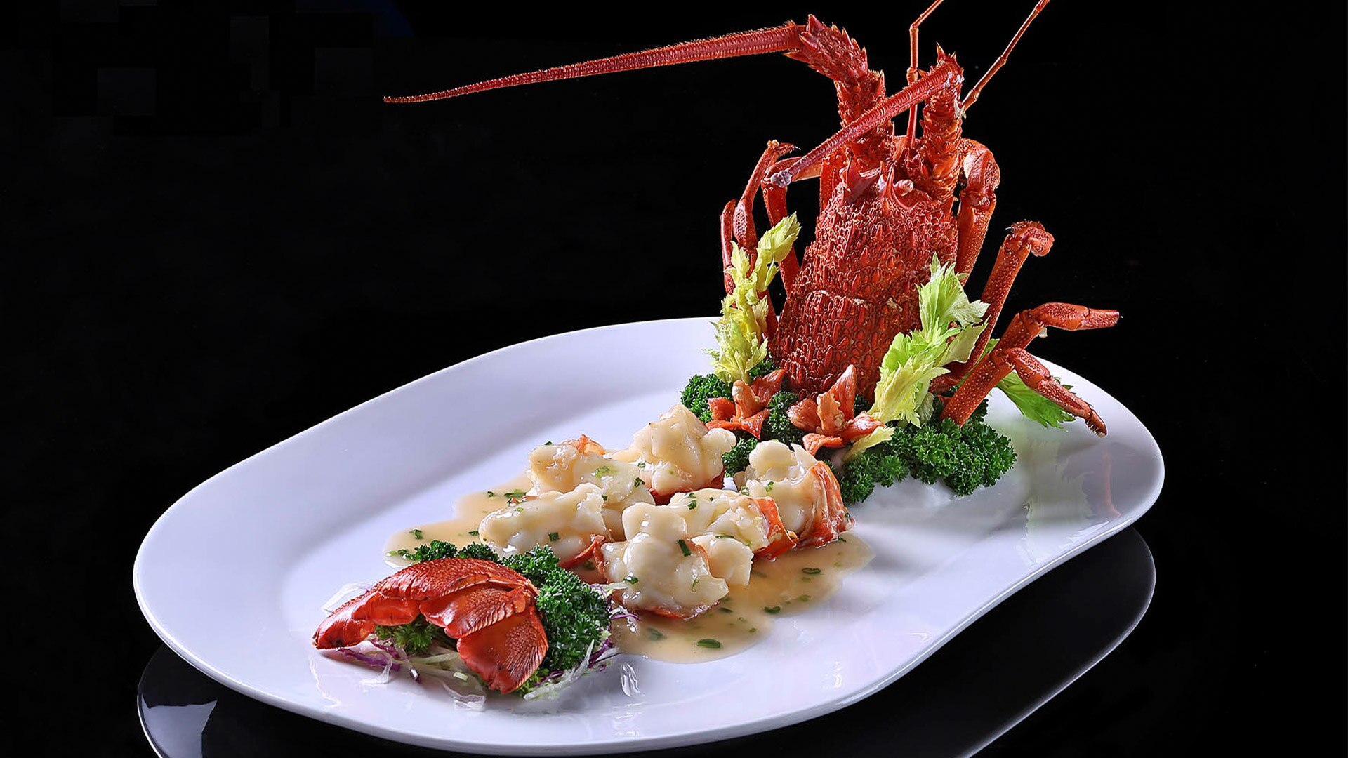 Fresh Lobster From Imperial Treasure Fine Chinese Cuisine in Singapore