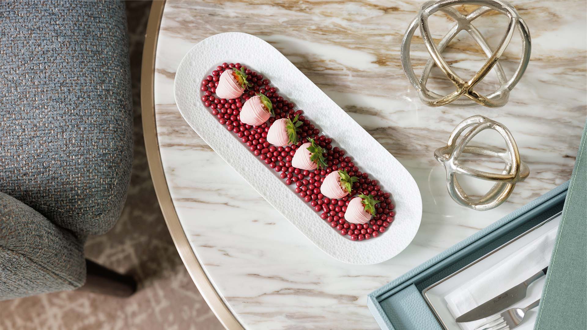 24-Hour In-Room Dining Services | Marina Bay Sands