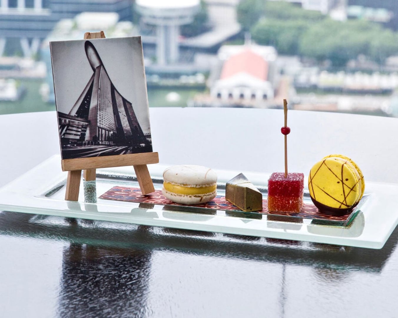 24-Hour In-Room Dining Services | Marina Bay Sands