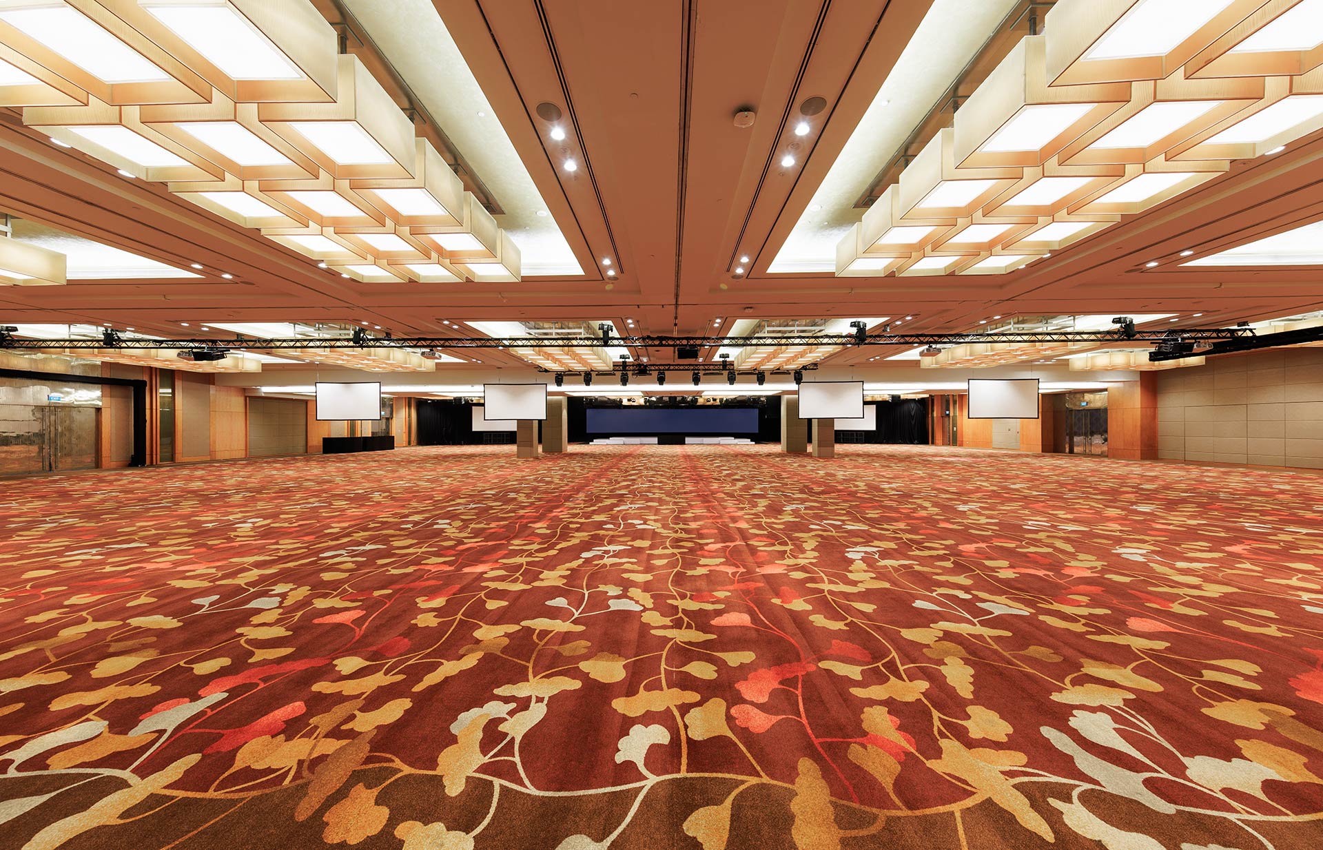 Roselle Simpor Ballroom 360 View