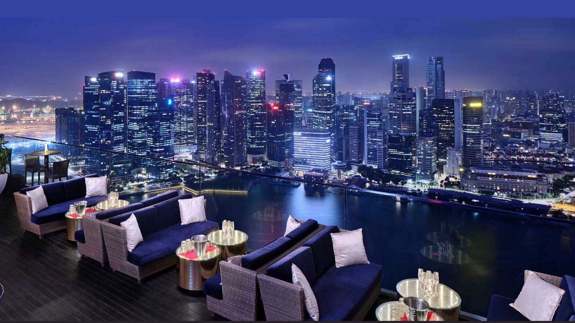 Rooftop bar with a view of Singapore, CE LA VI, at Marina Bay Sands