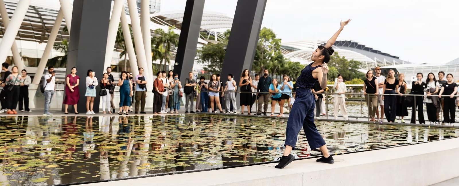 Searching-Blue-1600x650