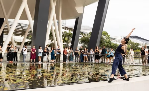 Searching-Blue-600x368