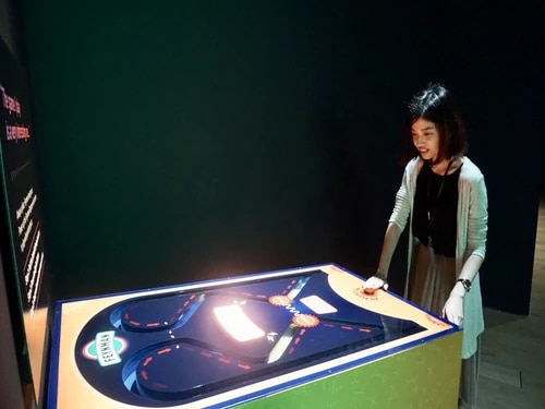 Feynman diagram pin ball machine