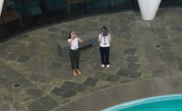 Before Your Eyes: A Photowalk at ArtScience Museum 