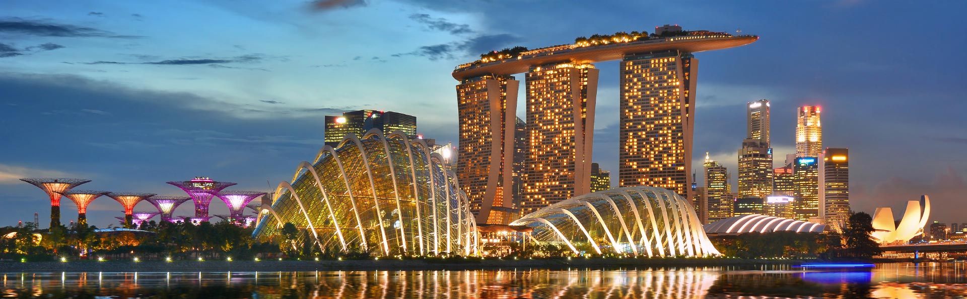 Mbs Vortex Architecture of Marina Bay Sands