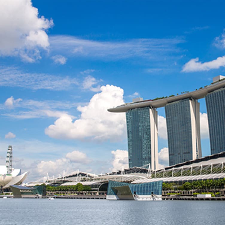 Outdoor activities and a list of things to do near Marina Bay Sands