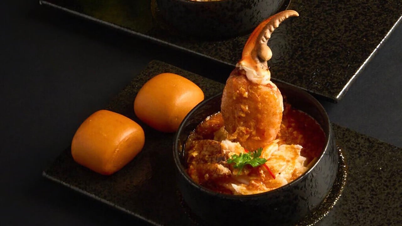 Chilli Crab at Jumbo, a restaurant with sake options in Singapore