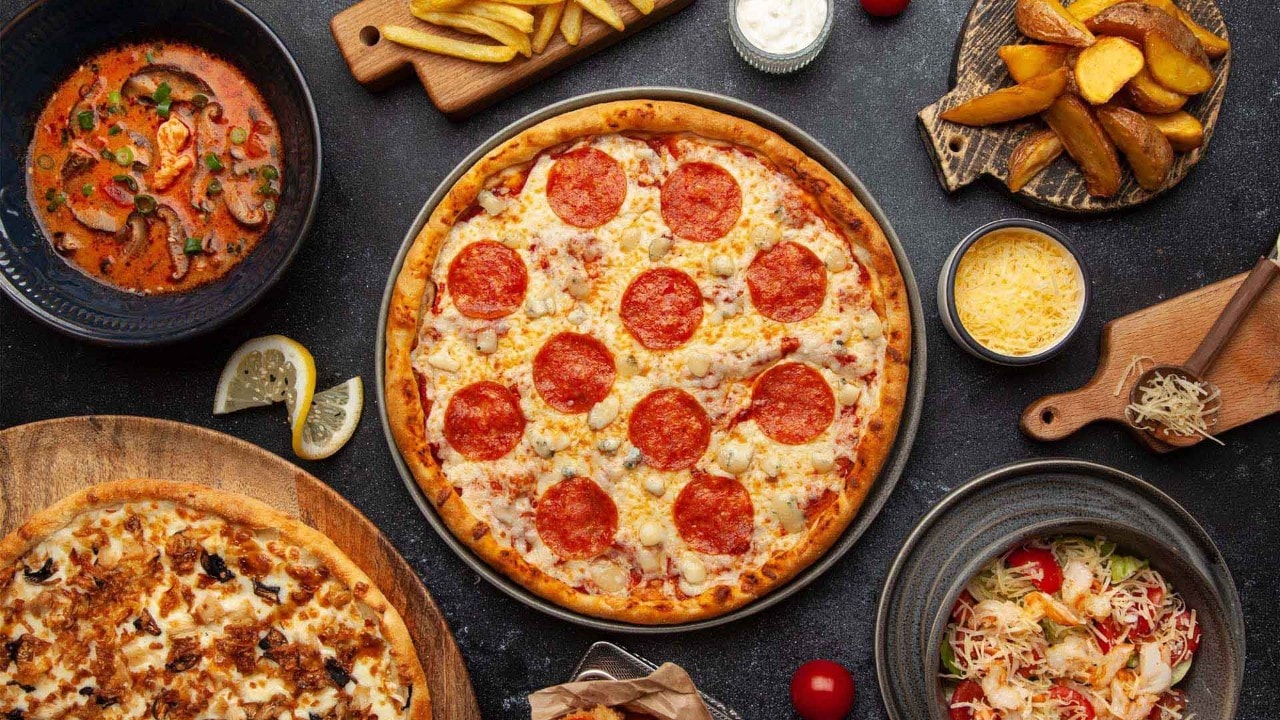 Pepperoni pizza and Italian food at the Best Pizza Places in Singapore
