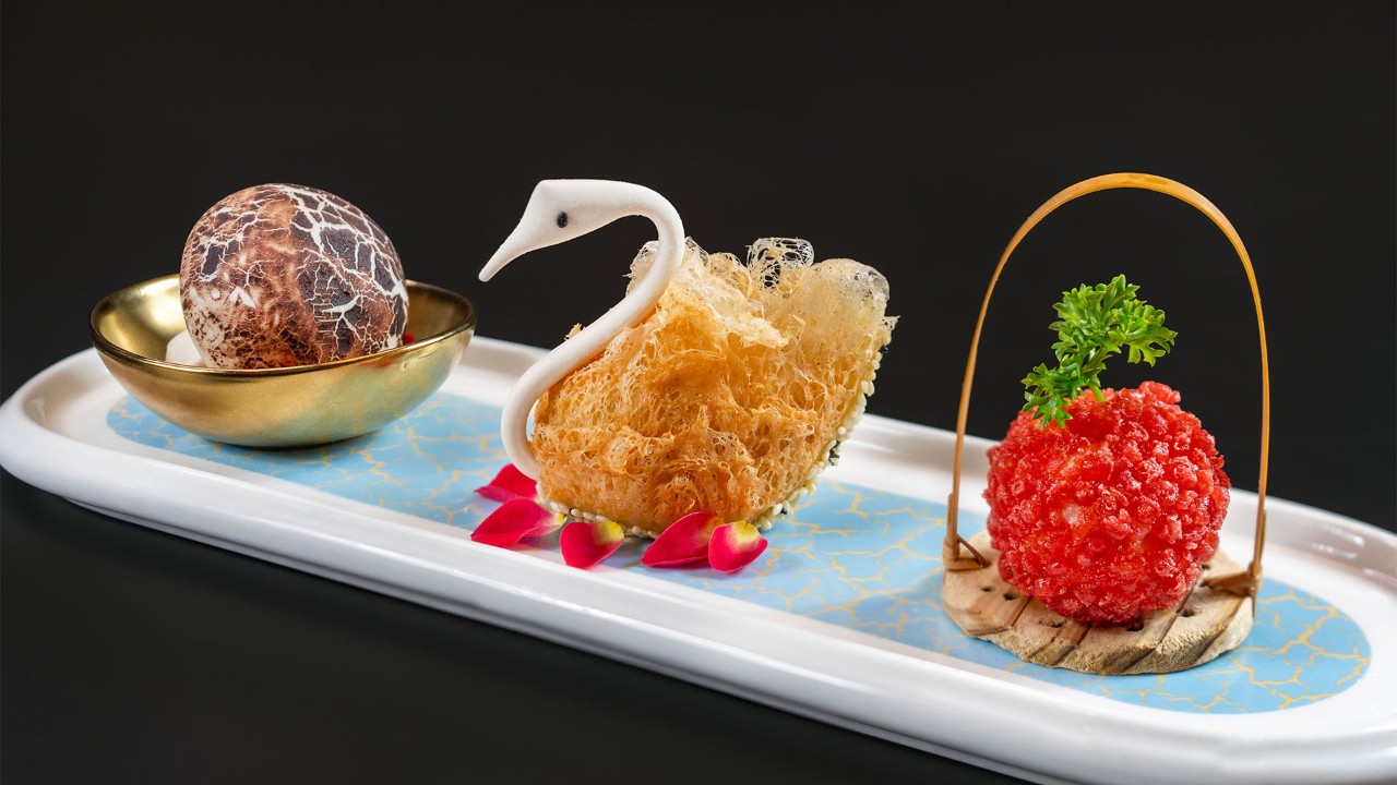 Chinese dish at BLOSSOM, a Chinese restaurant in Singapore