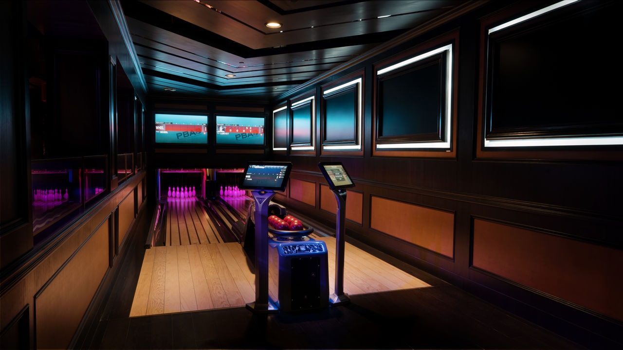 Avenue Bowling Alley.jpg