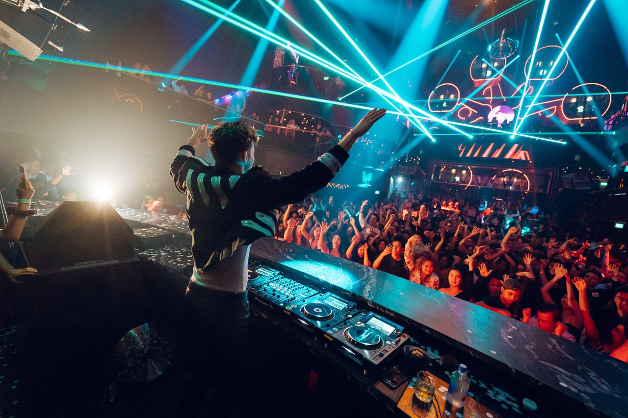 Marquee crowd shot from DJ booth_2.jpg