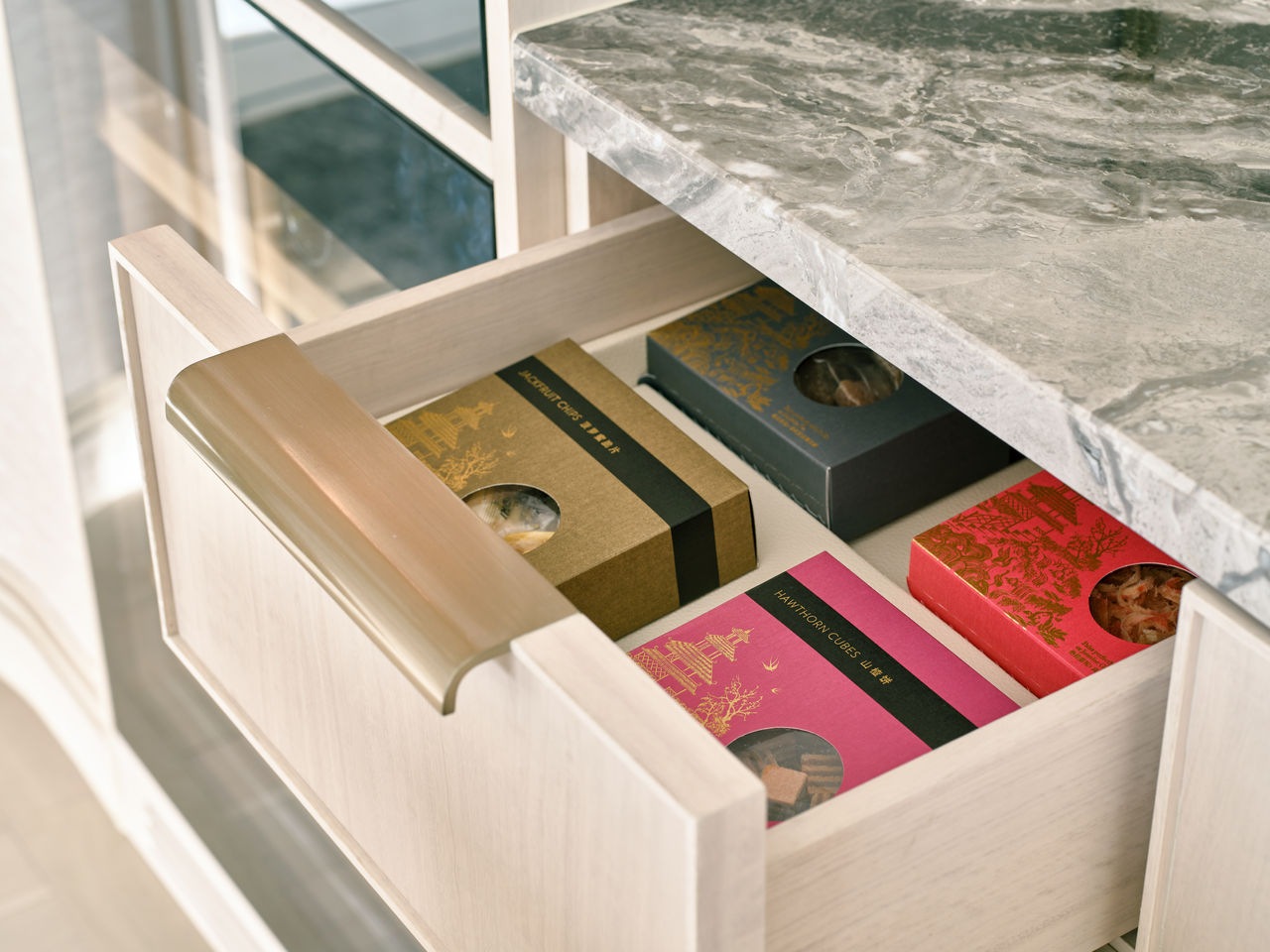 Paiza Signature Suite - City View-17.JPG