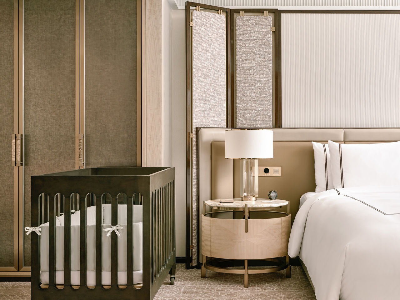 Sands Family Suite-5.JPG