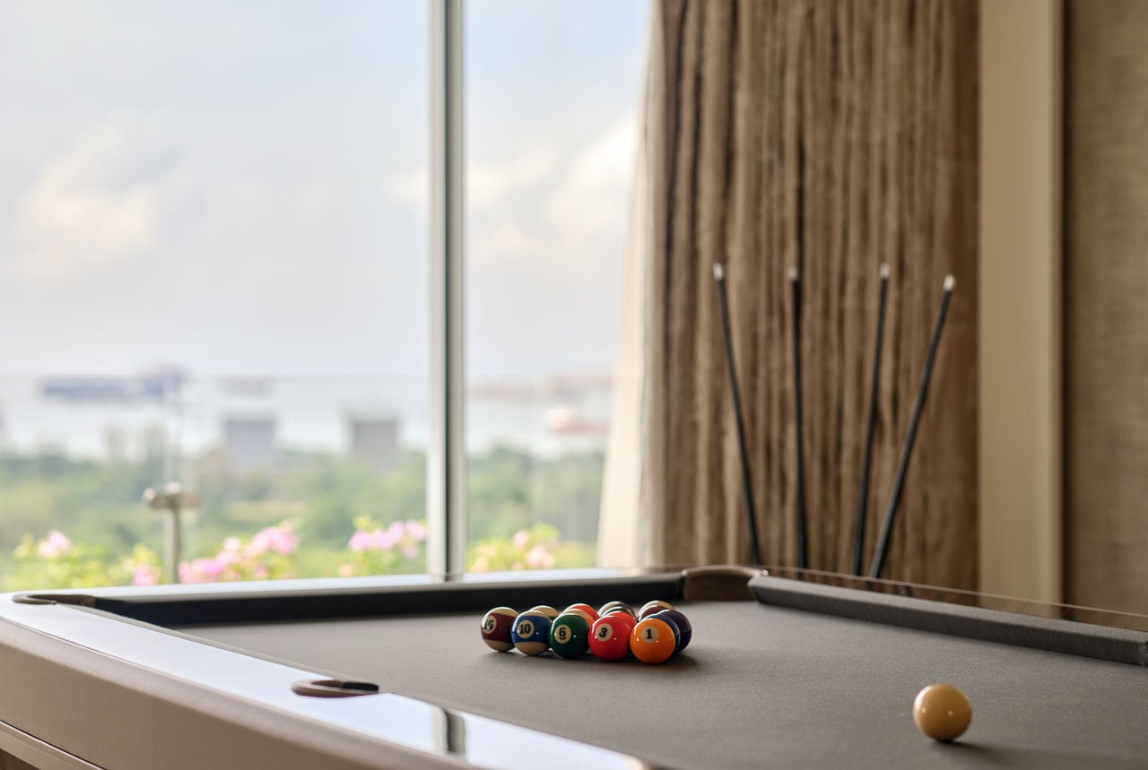 Sands Signature Suite - Pool Table-11.JPG