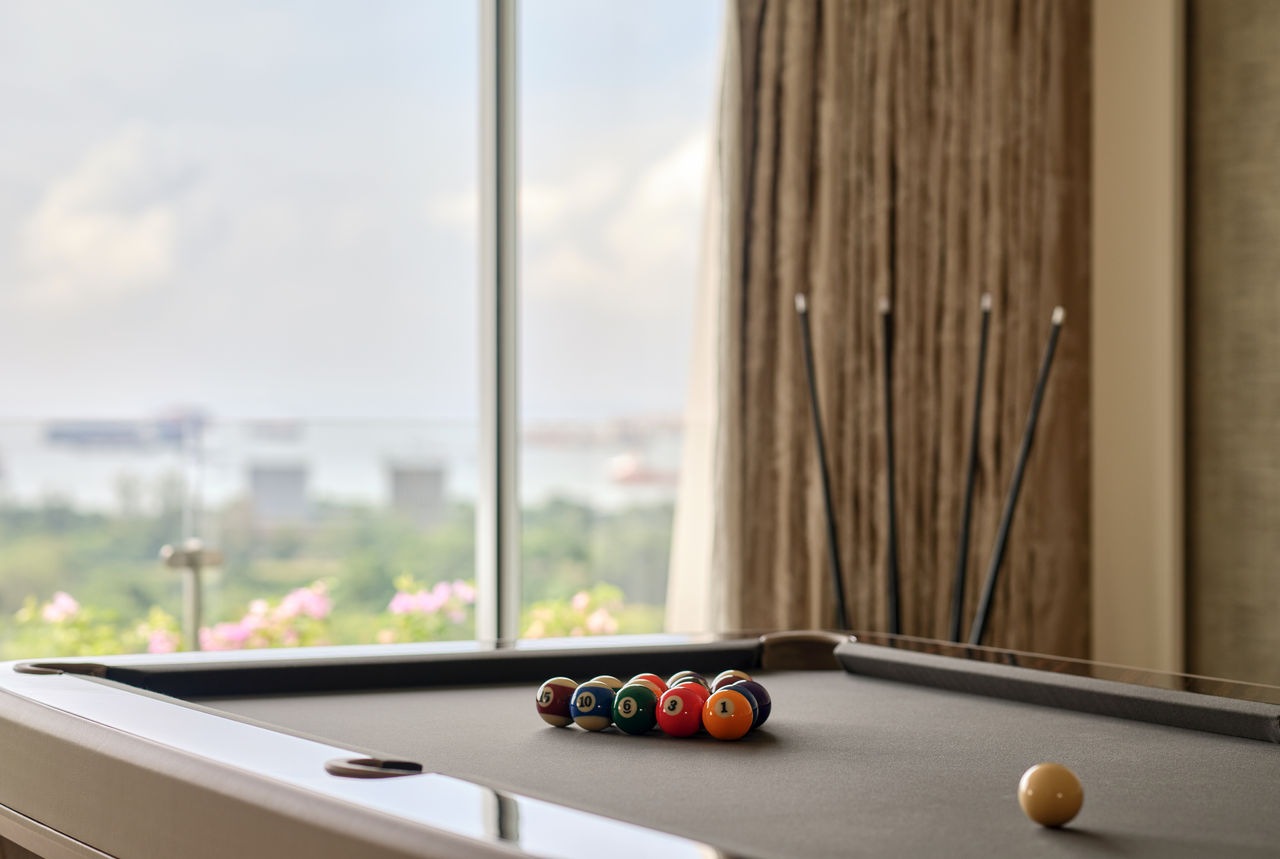 Sands Signature Suite - Pool Table-11.JPG
