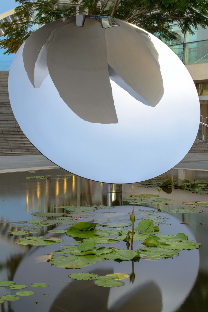 Anish Kapoor, Sky Mirror_Day.jpg