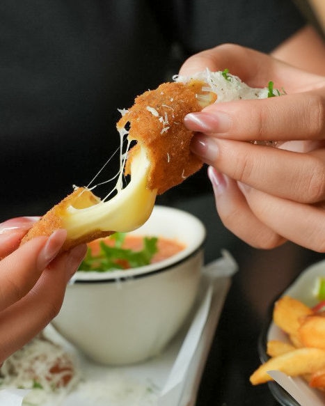 Black Tap_Fried Mozzarella_1.jpg