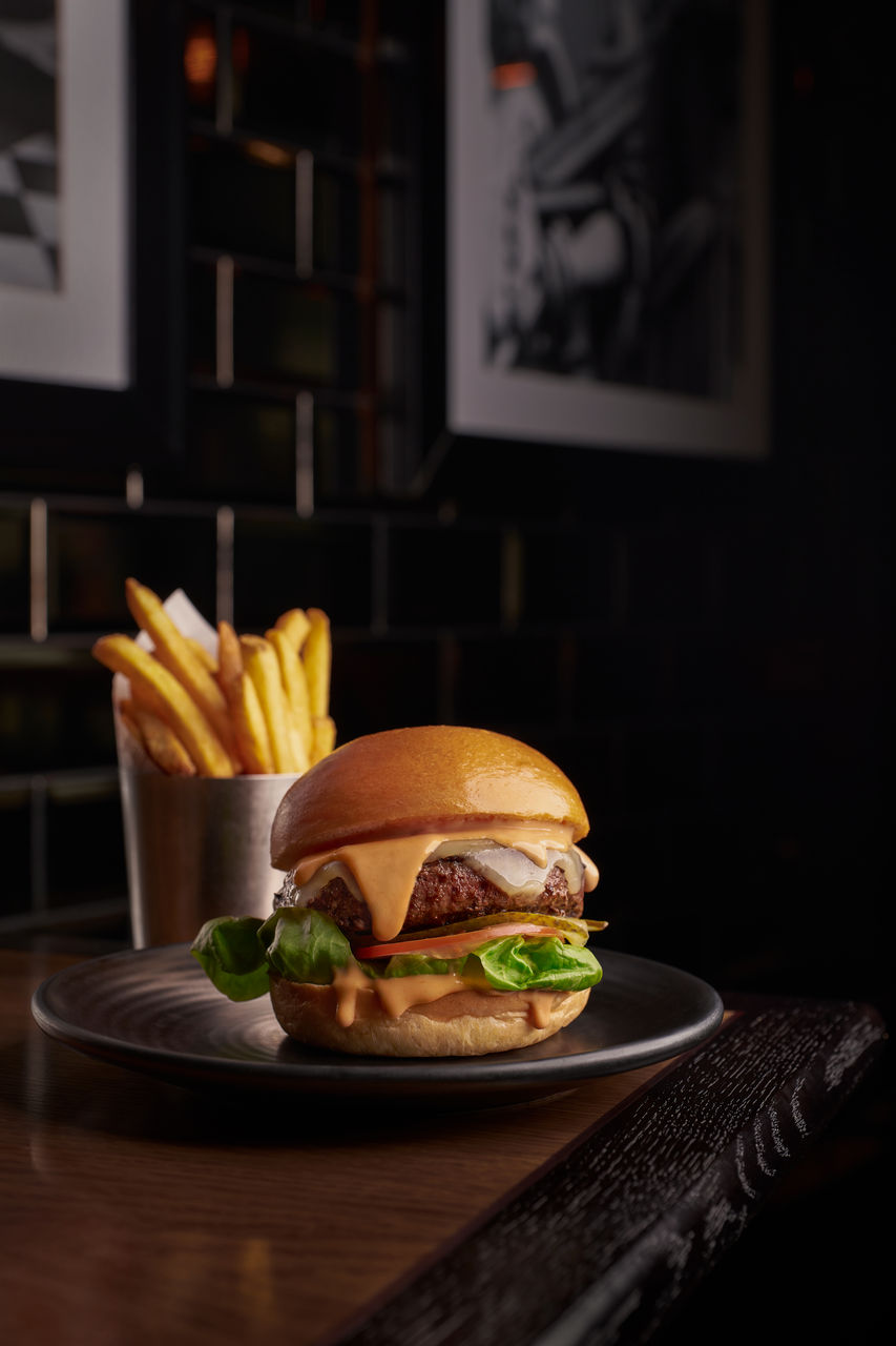 Bread Street Kitchen Burger.jpg