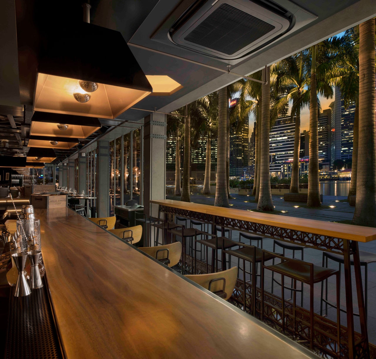 Bread Street Kitchen_Bar (Evening).jpg