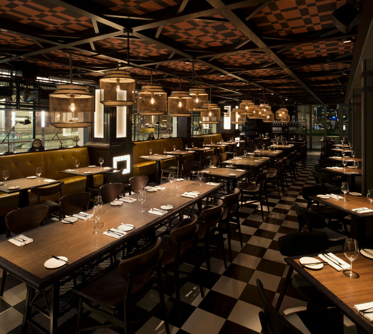 Bread Street Kitchen_Main Dining Room at L1 (Evening).jpg