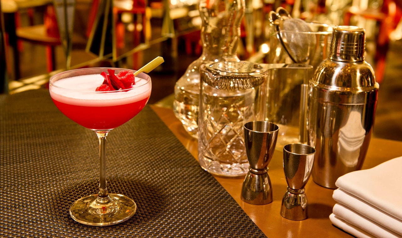 CUT - Forbidden Kiss.jpg