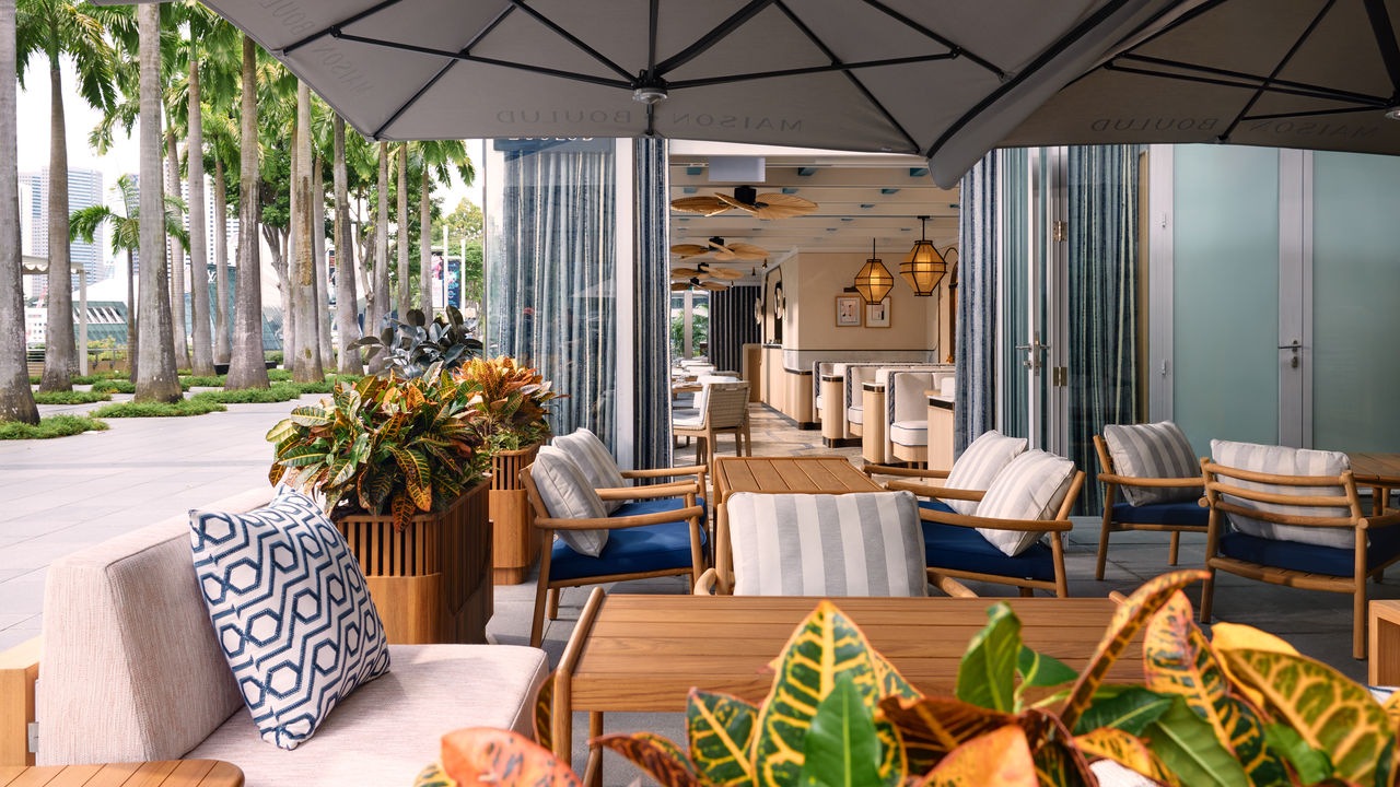 Maison Boulud Alfresco Dining-1.jpg
