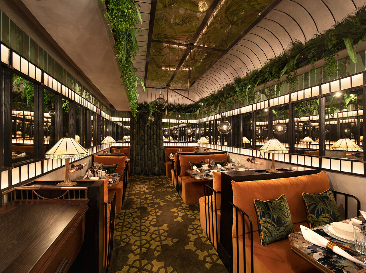Mott 32 Interior Orangery.JPG