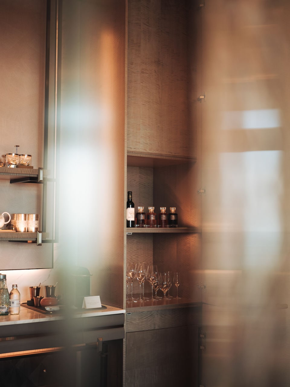 Paiza Collection Suite Interior-16.jpg