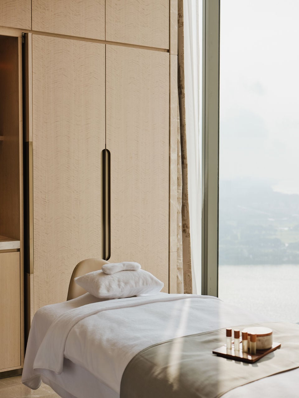 Paiza Collection Suite Interior-19.jpg