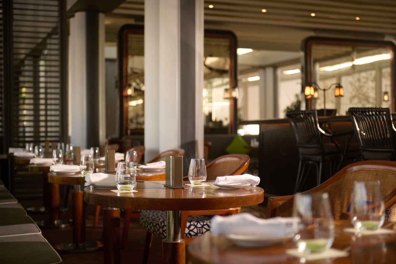 Spago Interior Bar and Lounge-2.jpg